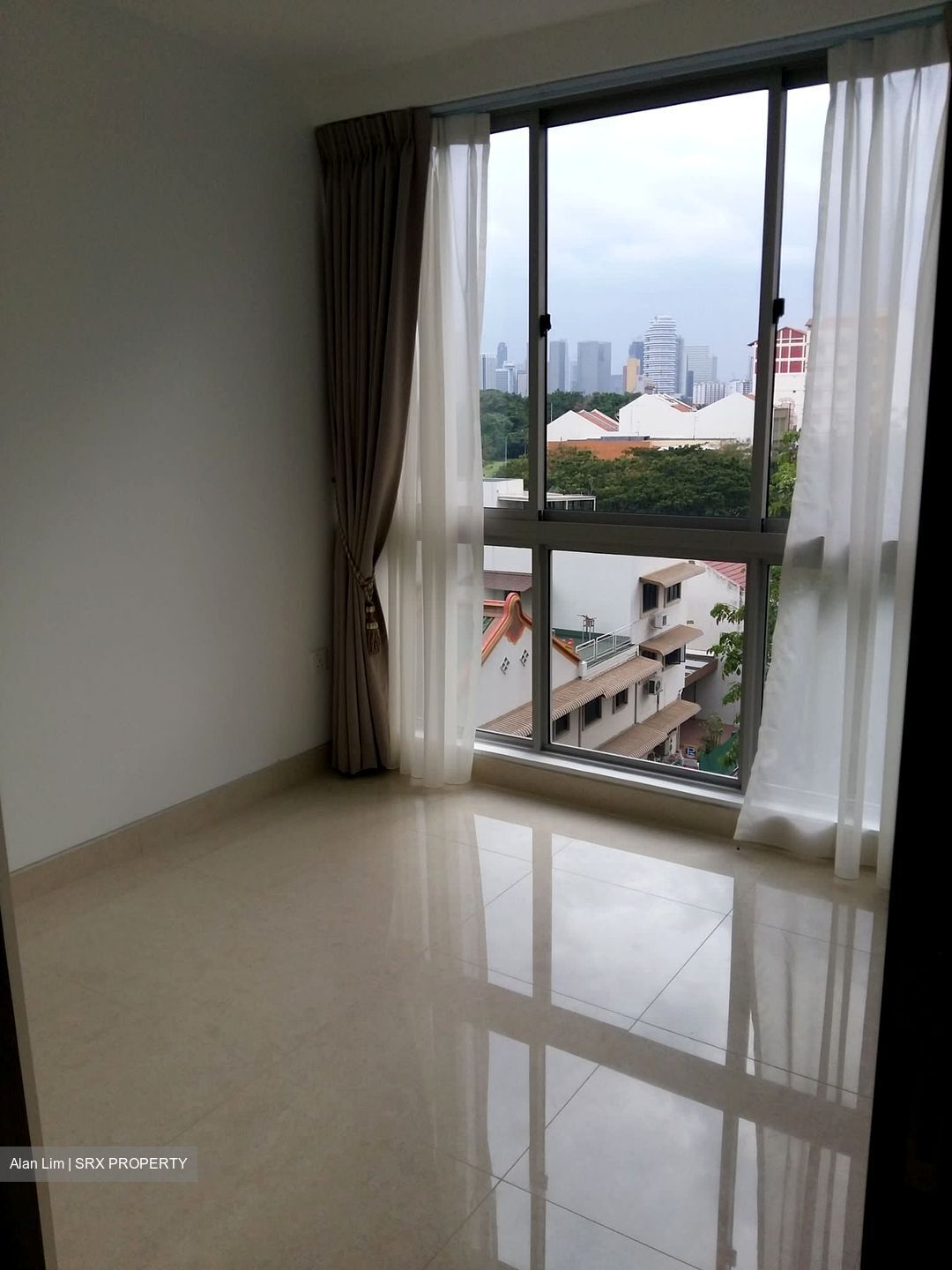Centra Residence (D14), Apartment #427482301